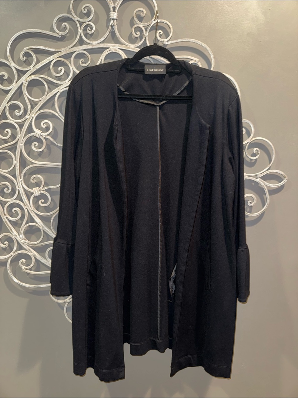 Women’s black open front thick knit jacket ruffle cuff sz XL